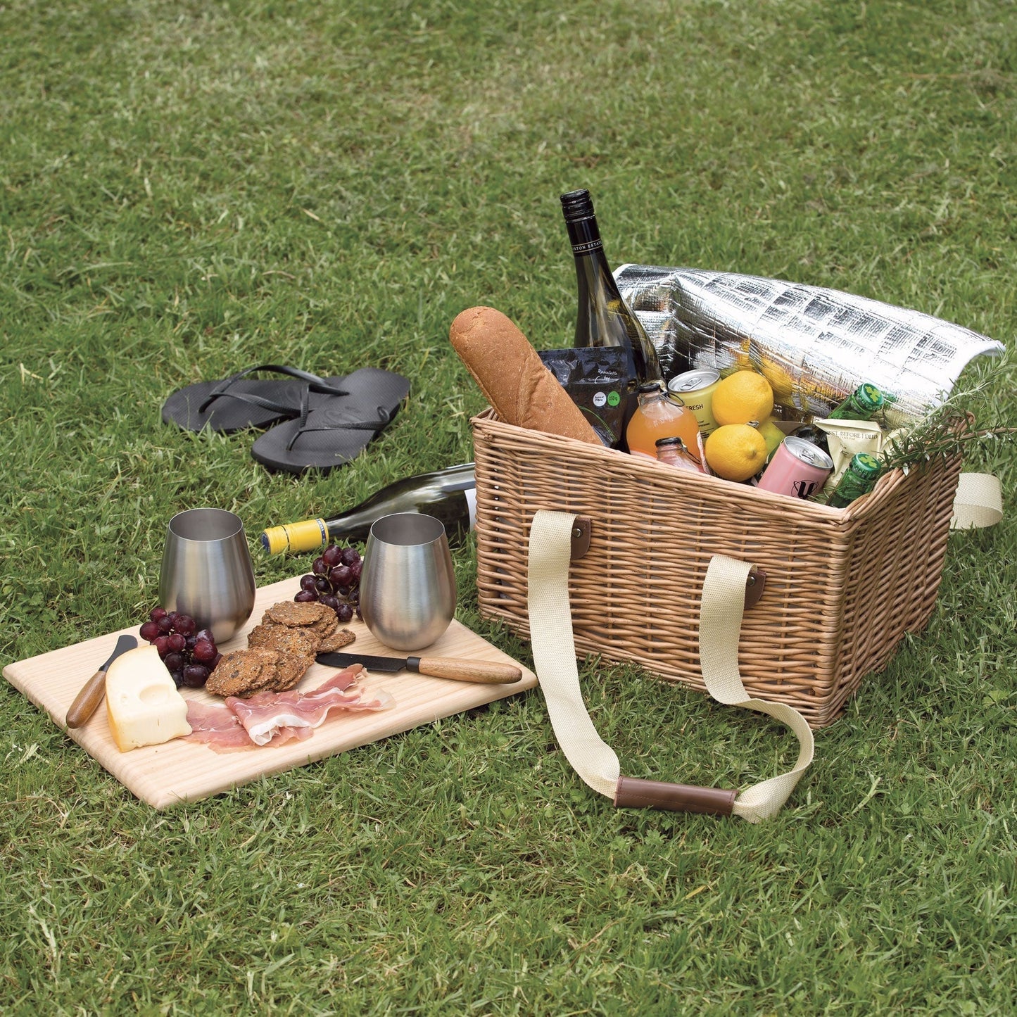 Devon Cooler Picnic Basket BMV